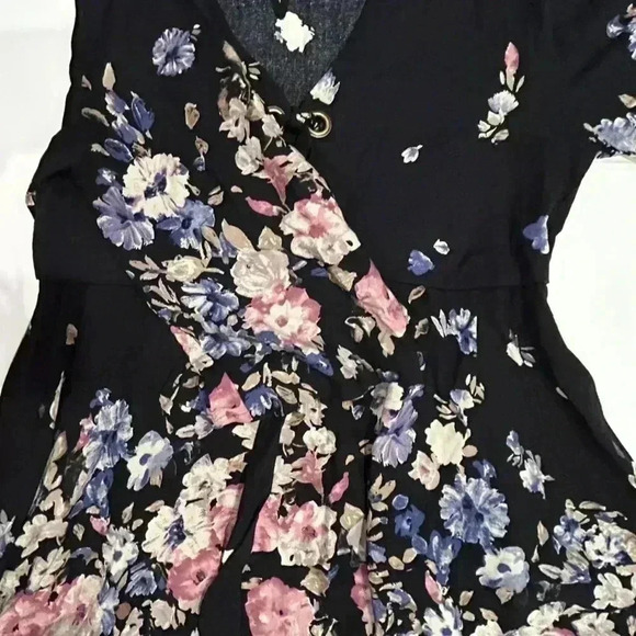 Jodifl black top with flowers size L - Picture 5 of 11